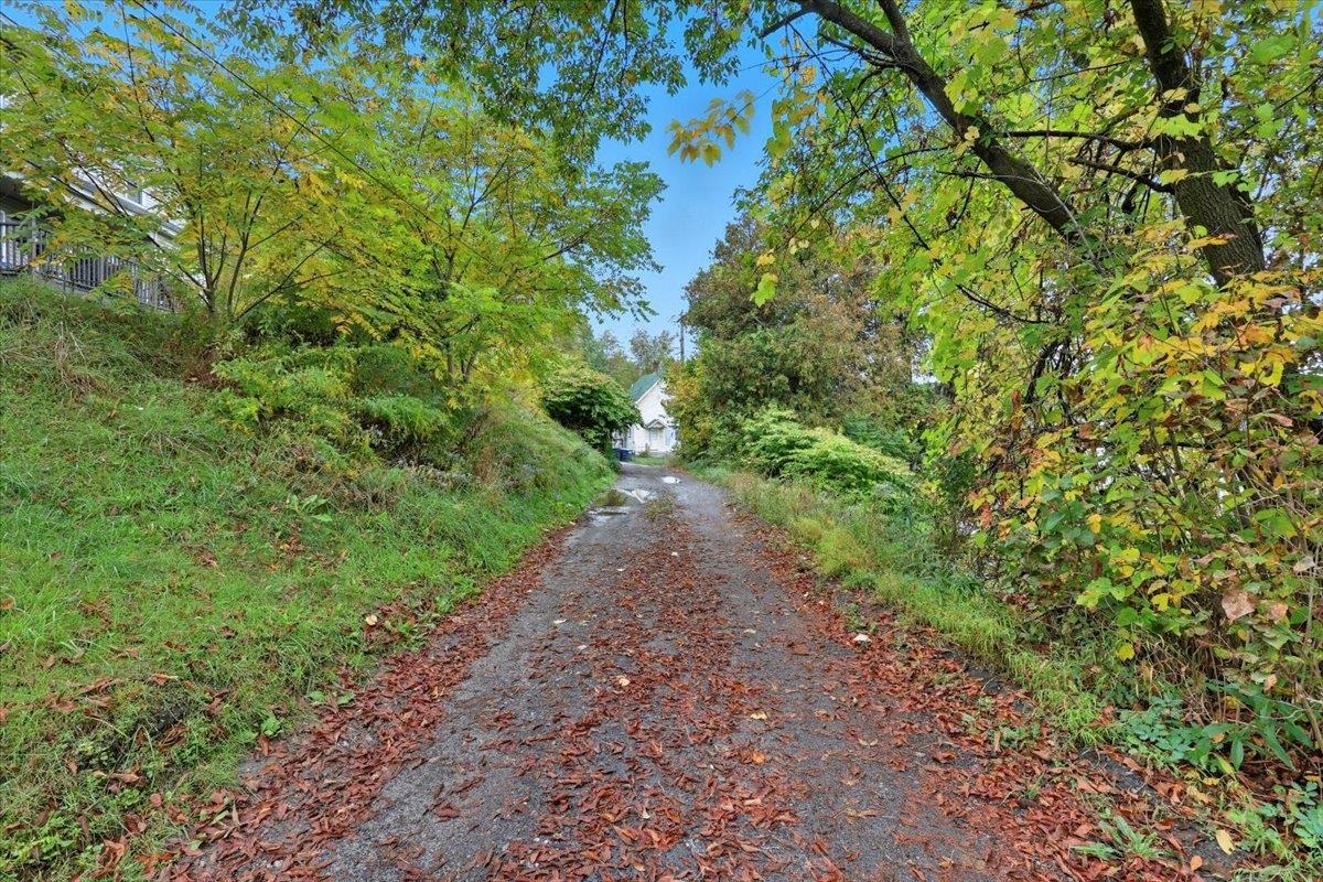 3 Aiken Street Barre, VT 05641 - Photo 8 of 36