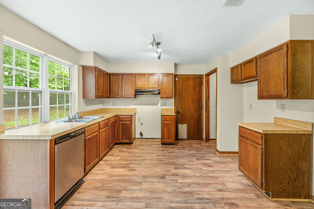 470 Waterboy Road Fairburn, GA 30213 - Photo 13 of 34