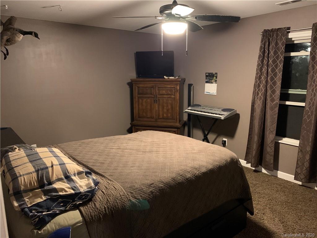 103 Mariners Bluff Road York, SC 29745 - Photo 21 of 25 Gallery Image 21