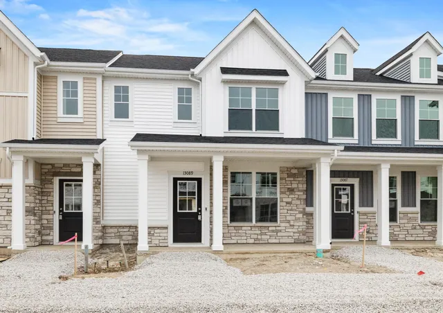 $289,997 | 13089 Carolina Street, Crown Point, IN 46307