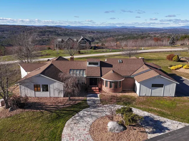 $1,395,000 | 43 Sterling Place, Bow, NH 03304