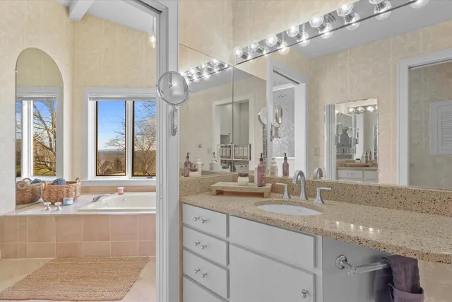 $1,395,000 | 43 Sterling Place, Bow, NH 03304