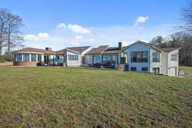 $1,395,000 | 43 Sterling Place, Bow, NH 03304