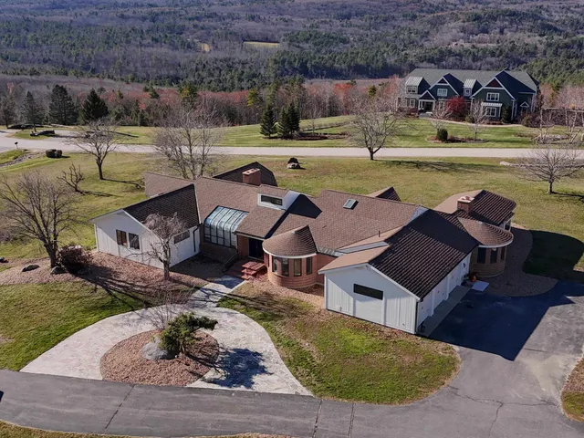 $1,395,000 | 43 Sterling Place, Bow, NH 03304