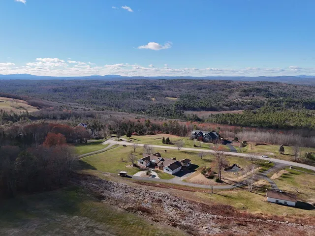 $1,395,000 | 43 Sterling Place, Bow, NH 03304