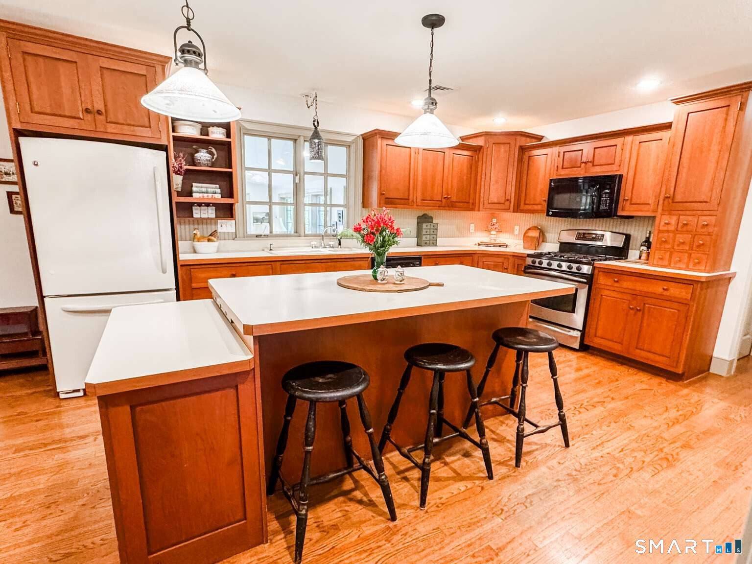 276 Stratton Brook Road Simsbury, CT 06092 - Photo 12 of 40