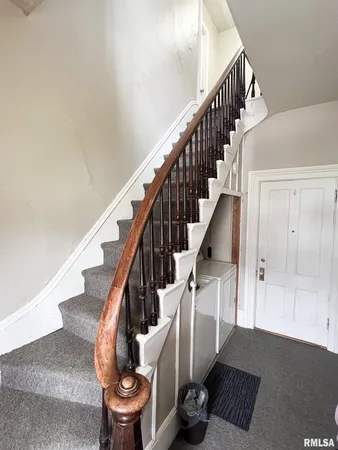 $225,000 | 107 West Hill Street, Eureka, IL 61530