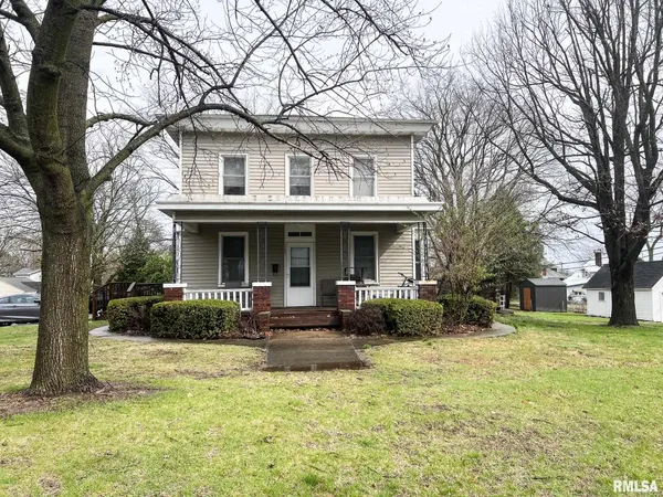 $225,000 | 107 West Hill Street, Eureka, IL 61530