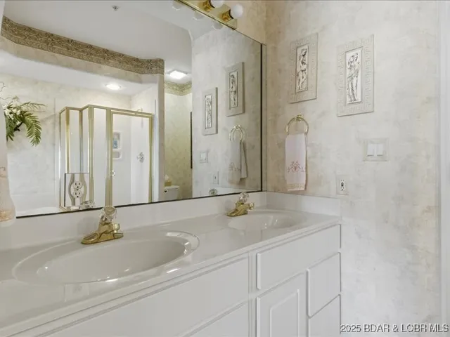 $449,000 | 12 Monarch Cove Court, Unit 5B, Lake Ozark, MO 65049