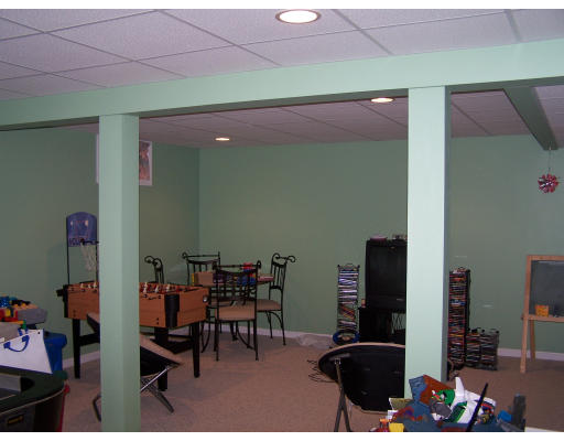 249 Scott Road Oakham, MA 01068 - Photo 9 of 14 Gallery Image 9