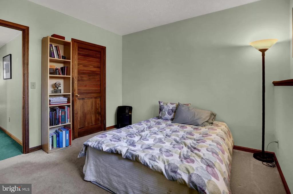 213 Bragg Circle Hanover, PA 17331 - Photo 12 of 25