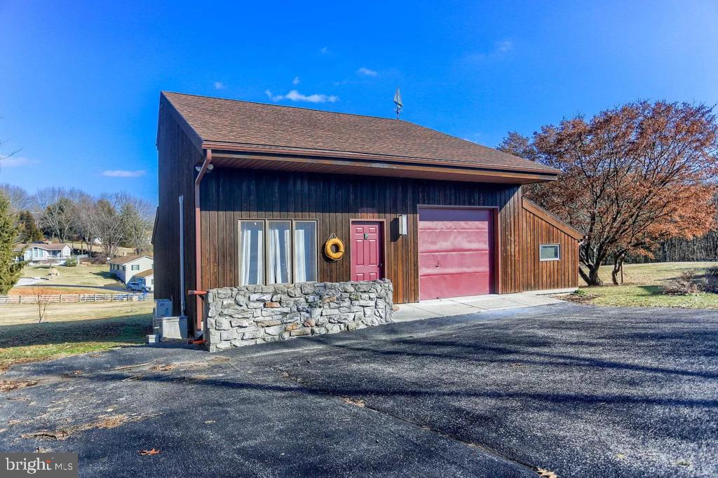 213 Bragg Circle Hanover, PA 17331 - Photo 20 of 25