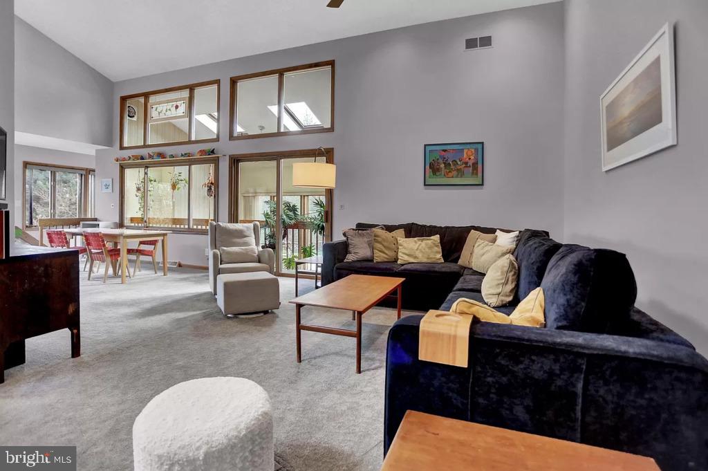 213 Bragg Circle Hanover, PA 17331 - Photo 6 of 25