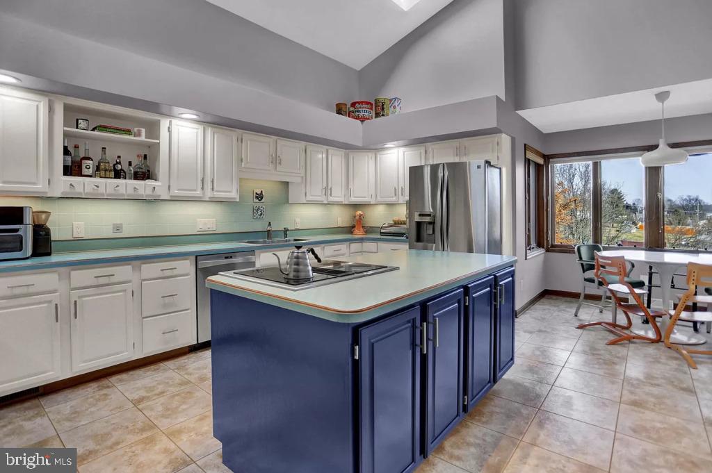 213 Bragg Circle Hanover, PA 17331 - Photo 7 of 25