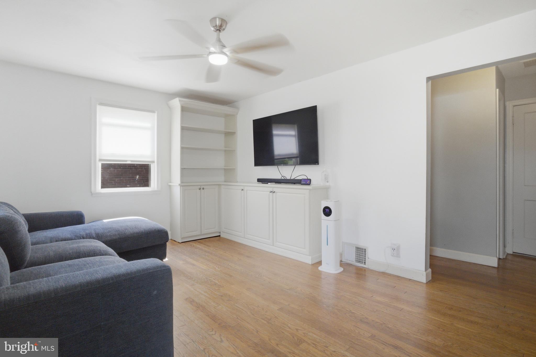 962 Thornton Road Upper Chichester, PA 19061 - Photo 5 of 12 Gallery Image 5