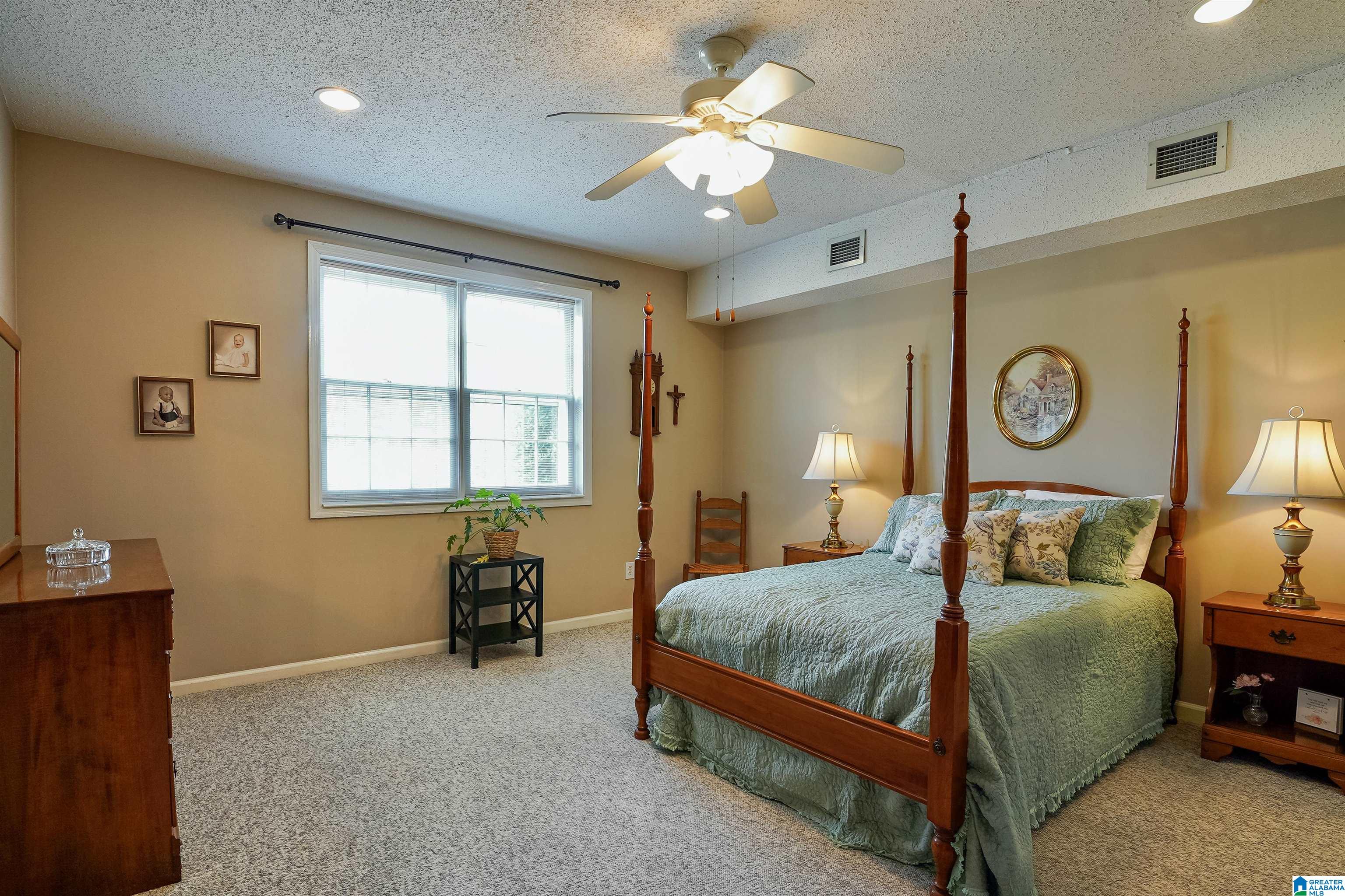1044 Independence Court Alabaster, AL 35007 - Photo 16 of 23