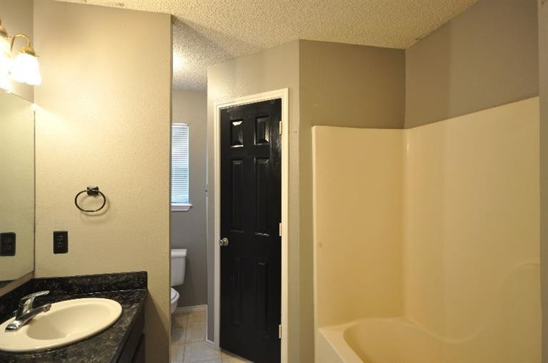 1003 Juneau Avenue Lubbock, TX 79416 - Photo 10 of 10 Master Bath