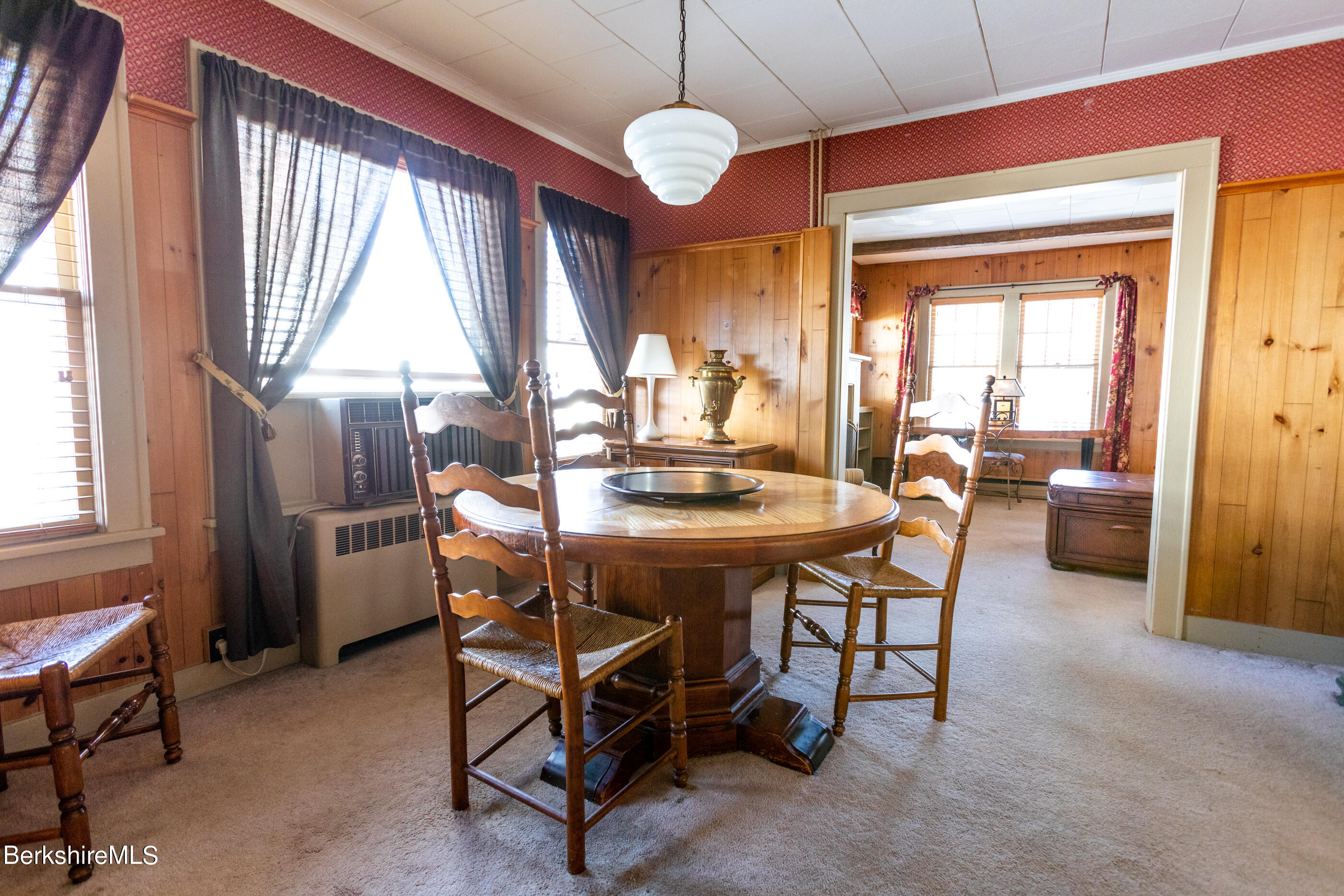 69 Ridge Avenue Pittsfield, MA 01201 - Photo 14 of 39 46ED6D44-8692-404E-BEC2-90F8096FF36C