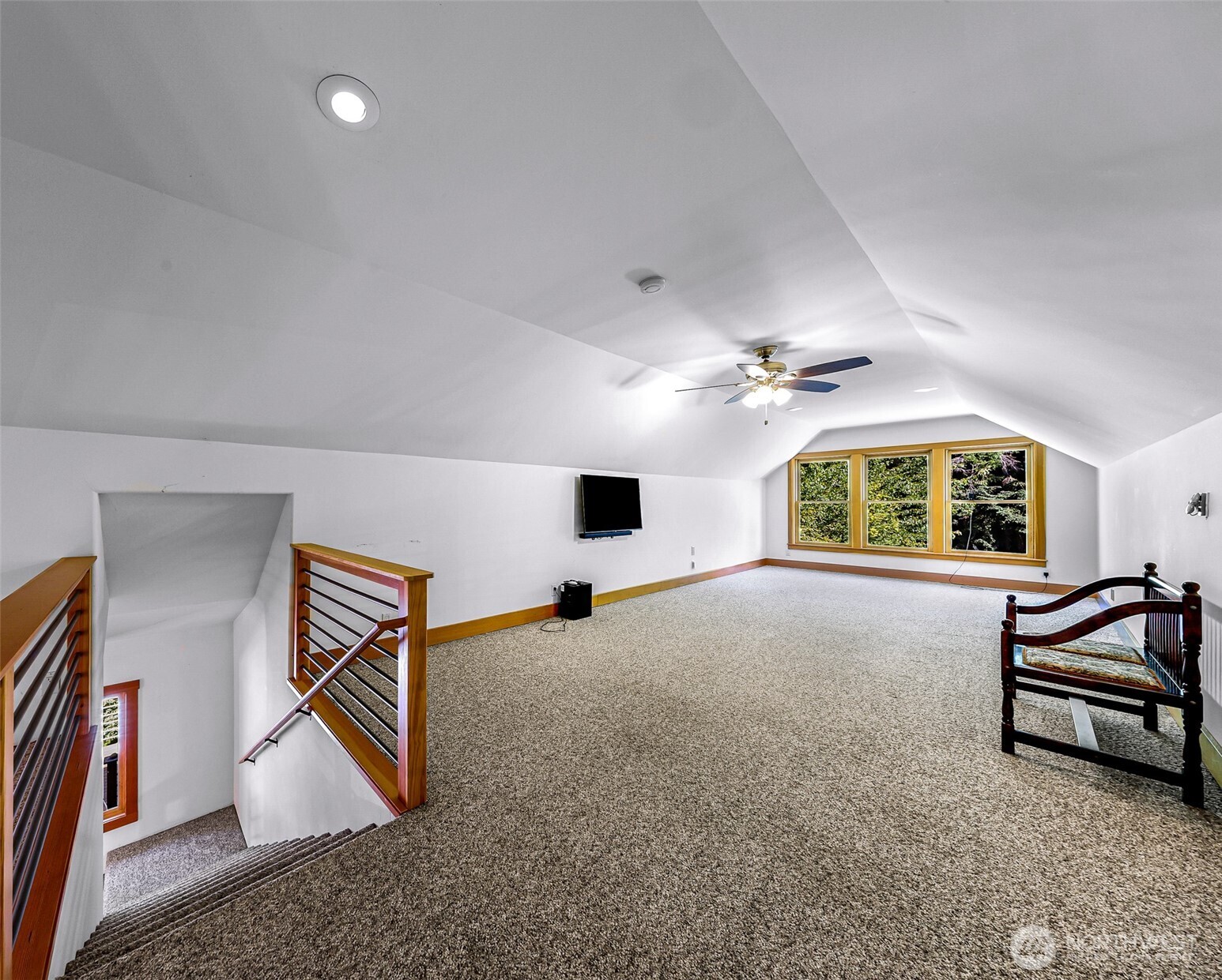 6701 Holst Road Clinton, WA 98236 - Photo 22 of 40