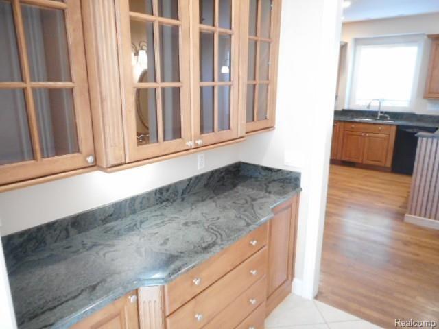 653 Langley Road Rochester Hills, MI 48309 - Photo 17 of 75