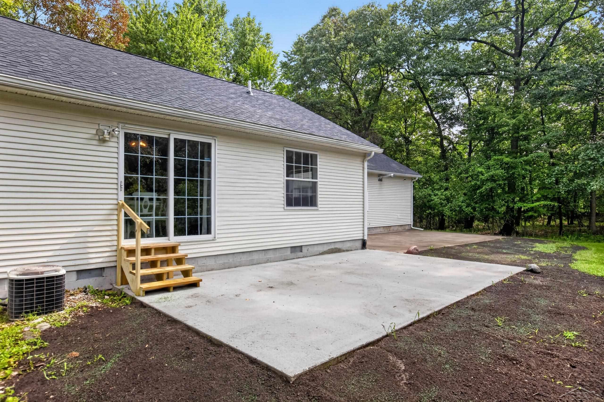 340 Richards Road Bay City, MI 48706 - Photo 41 of 49 50218759-88ac000f-9a6e-4a52-93f4-661bd5f43bad.JPG