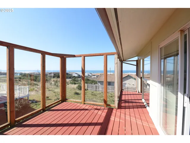 $579,000 | 2406 Northwest Convoy Way, Waldport, OR 97394