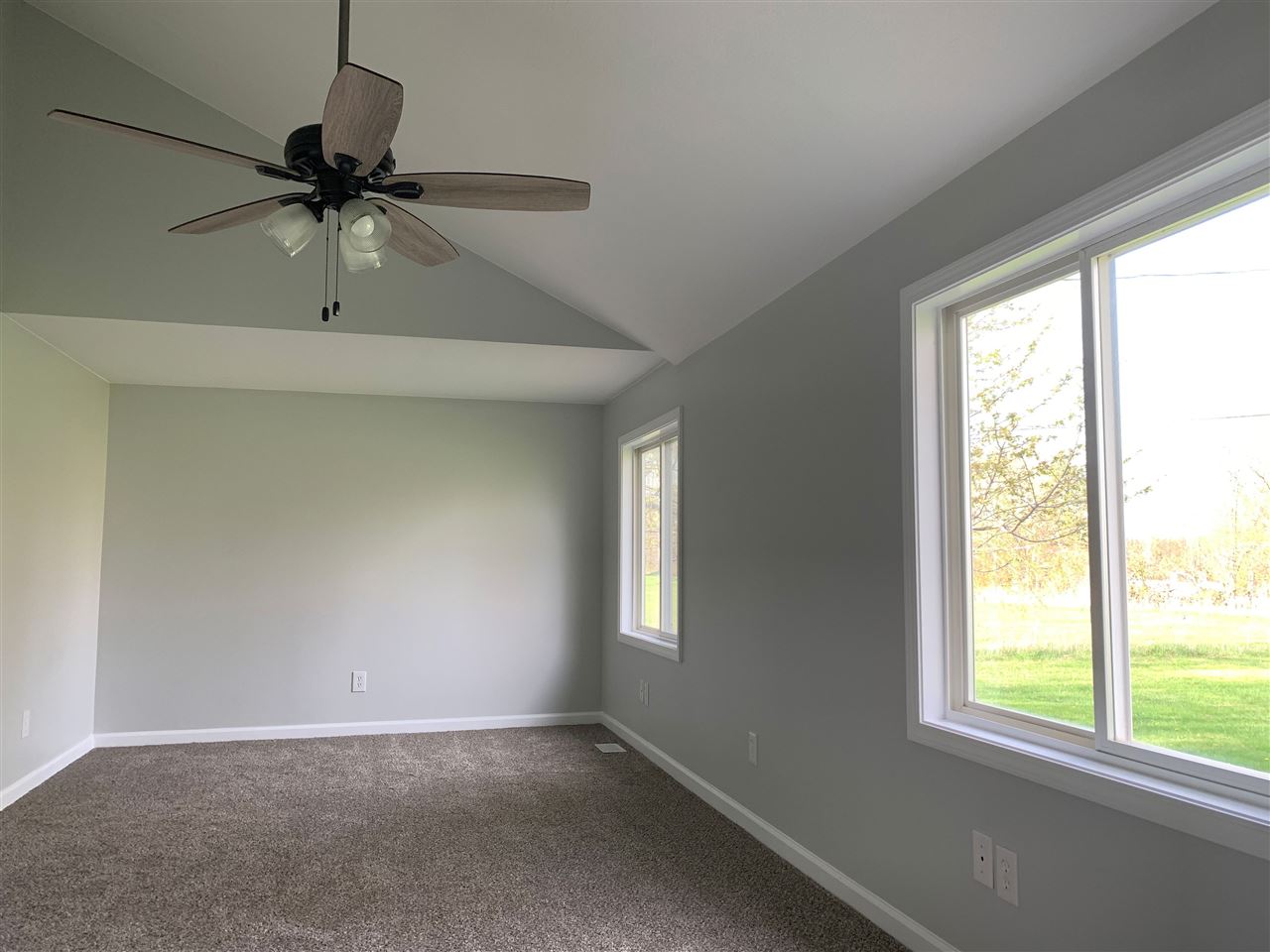 5275 North Henderson Road Davison, MI 48423 - Photo 15 of 20 50010378-14.JPG