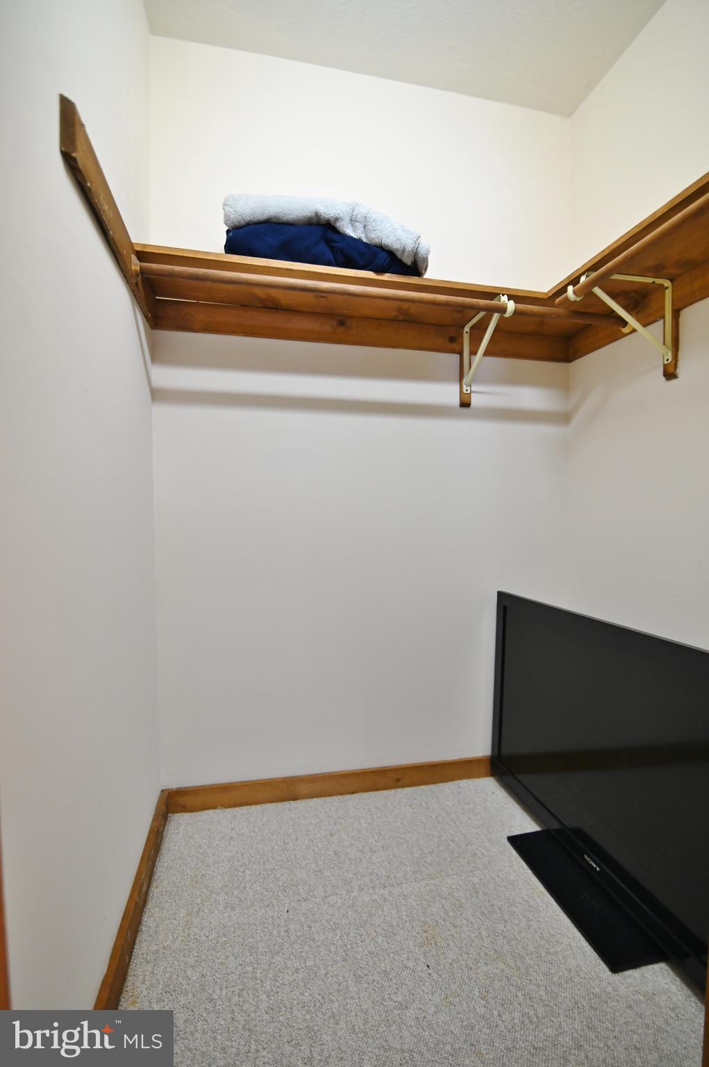 71 Braggs Cv Road Basye, VA 22810 - Photo 29 of 36 Bedroom 3 walk in closet