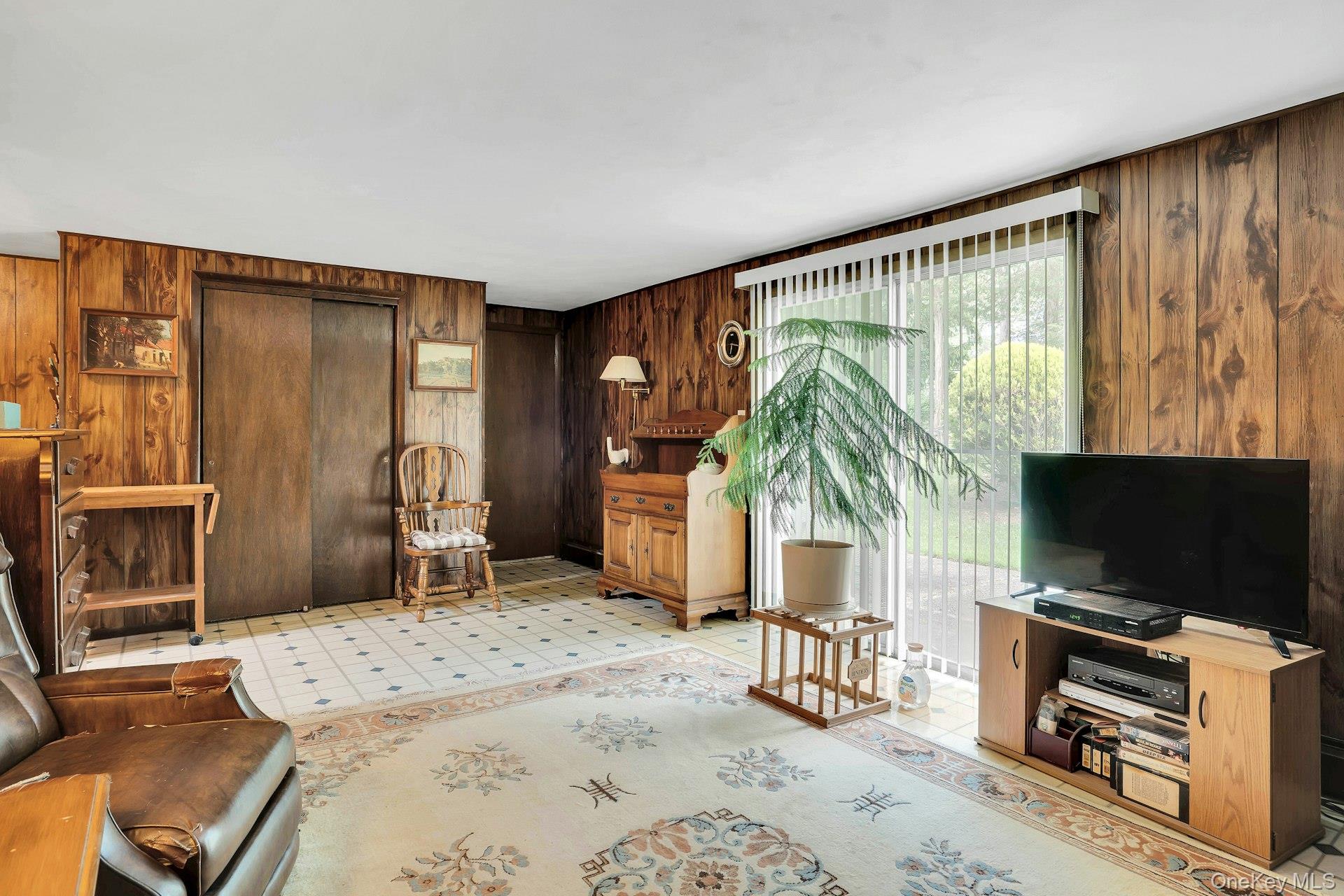 111 Daly Road East Northport, NY 11731 - Photo 25 of 38