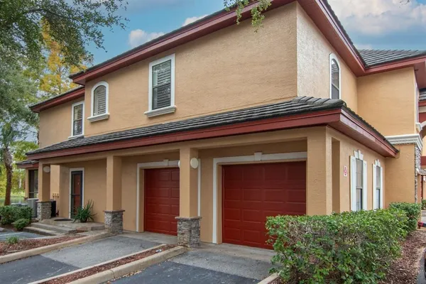 $385,000 | 2217 Tuscany Trace, Unit 10, Palm Harbor, FL 34683