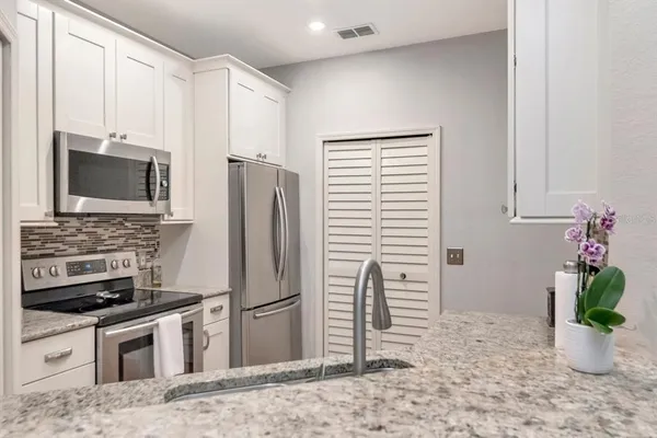 $385,000 | 2217 Tuscany Trace, Unit 10, Palm Harbor, FL 34683