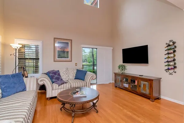 $385,000 | 2217 Tuscany Trace, Unit 10, Palm Harbor, FL 34683