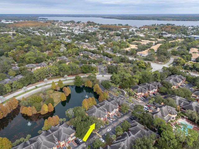 $399,999 | 2217 Tuscany Trace, Unit 10, Palm Harbor, FL 34683