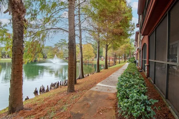 $385,000 | 2217 Tuscany Trace, Unit 10, Palm Harbor, FL 34683