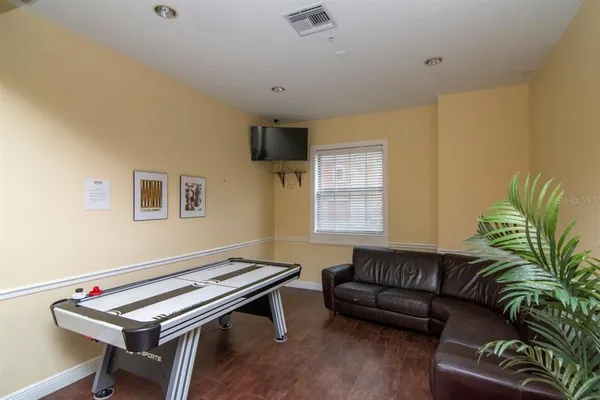 $385,000 | 2217 Tuscany Trace, Unit 10, Palm Harbor, FL 34683