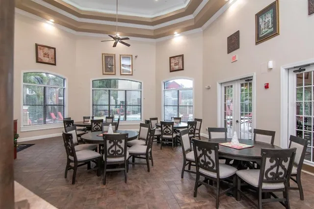 $420,000 | 2217 Tuscany Trace, Unit 10, Palm Harbor, FL 34683