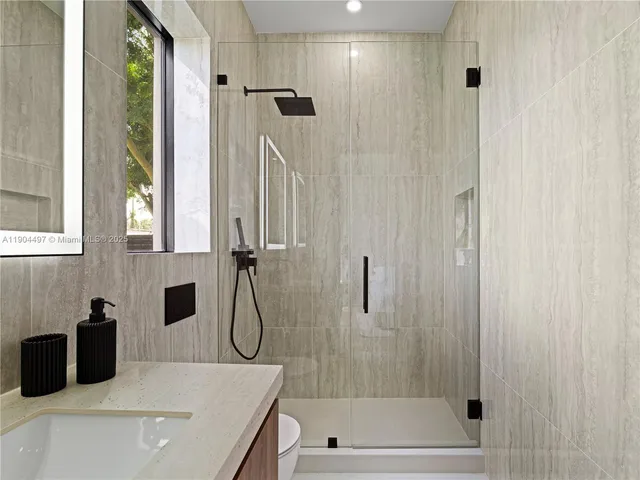 $3,499,900 | 543 Northeast 109th Street, Miami, FL 33161