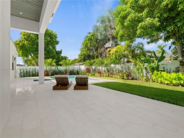 $3,499,900 | 543 Northeast 109th Street, Miami, FL 33161