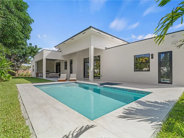 $3,499,900 | 543 Northeast 109th Street, Miami, FL 33161