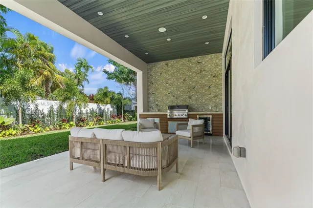 $3,499,900 | 543 Northeast 109th Street, Miami, FL 33161