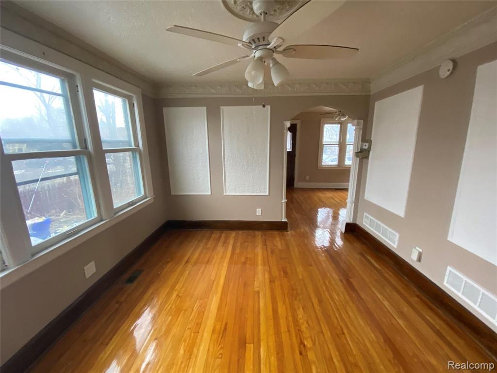 5608 Casper Street Detroit, MI 48210 - Photo 5 of 14