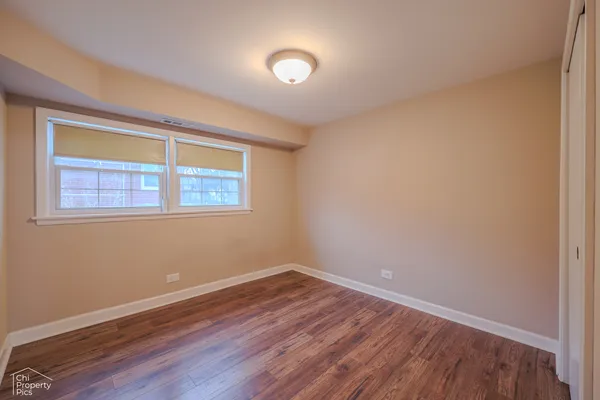 $560,000 | 9113 Belleforte Avenue, Morton Grove, IL 60053