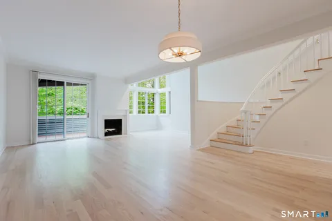 $1,650,000 | 50 Hale Lane, Unit 50, Darien, CT 06820
