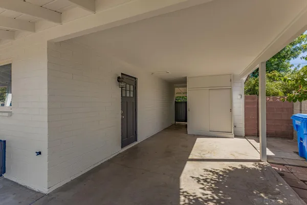 $2,350 | 6631 North 12th Place, Phoenix, AZ 85014