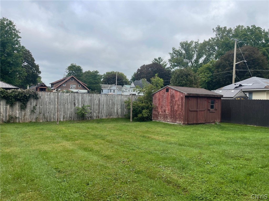 582 Elizabeth Street Oneida, NY 13421 - Photo 10 of 34 Gallery Image 10