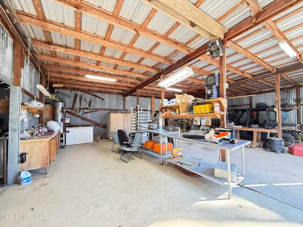 $2,300,000 | 114 Huff Lane, Roxie, MS 39661