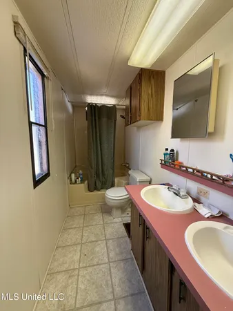 $2,300,000 | 114 Huff Lane, Roxie, MS 39661