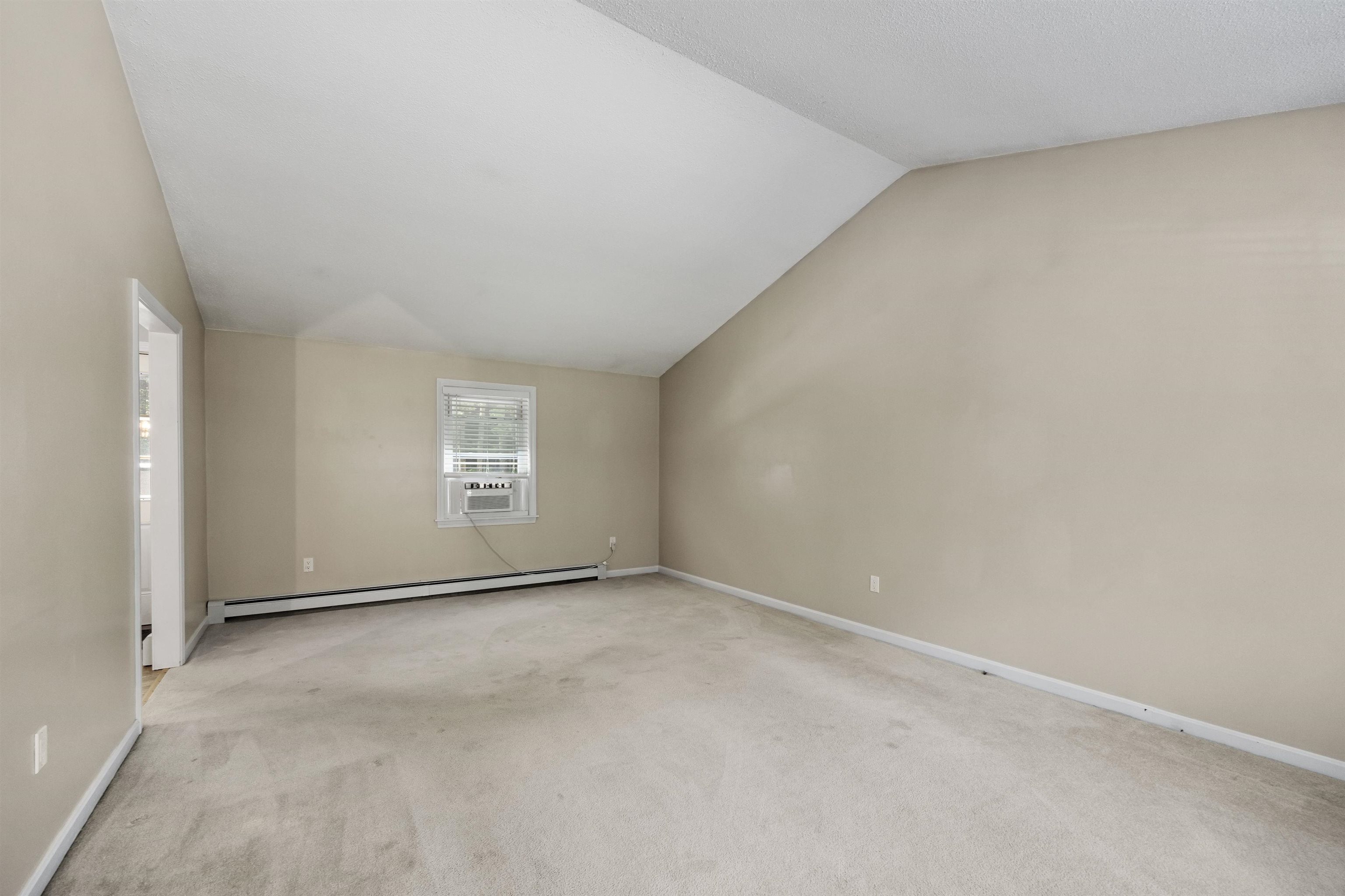 40 Hoit Road Concord, NH 03301 - Photo 8 of 35 Gallery Image 8