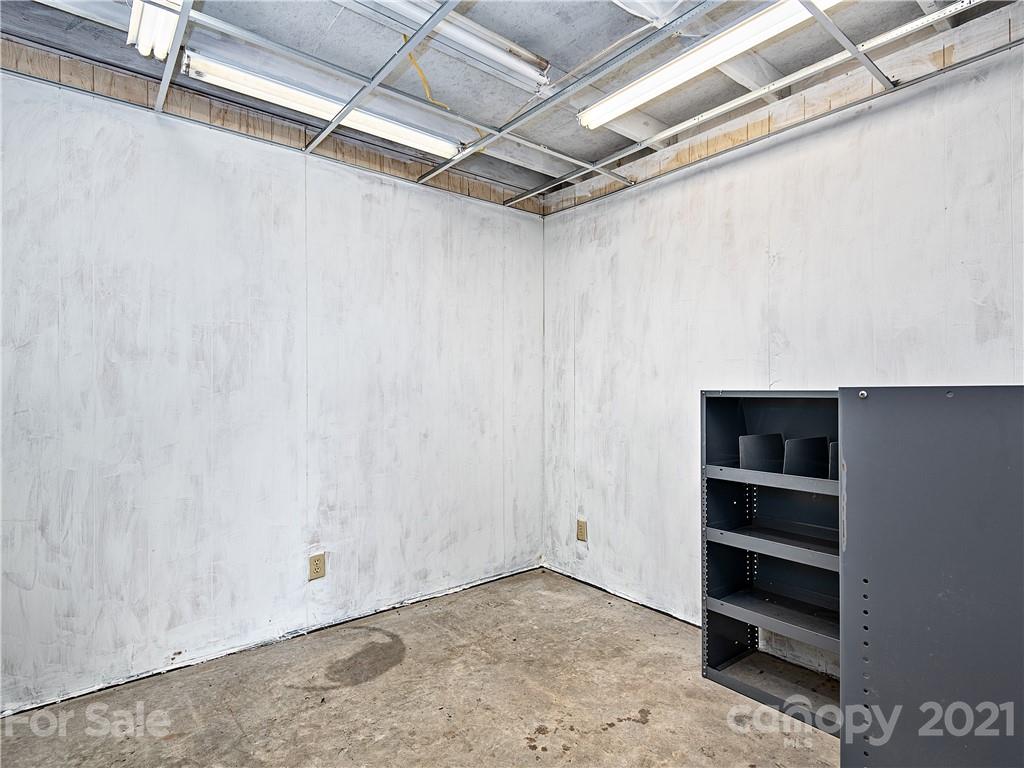 588 Lee Cudd Road Rutherfordton, NC 28139 - Photo 23 of 42 a view of an empty room