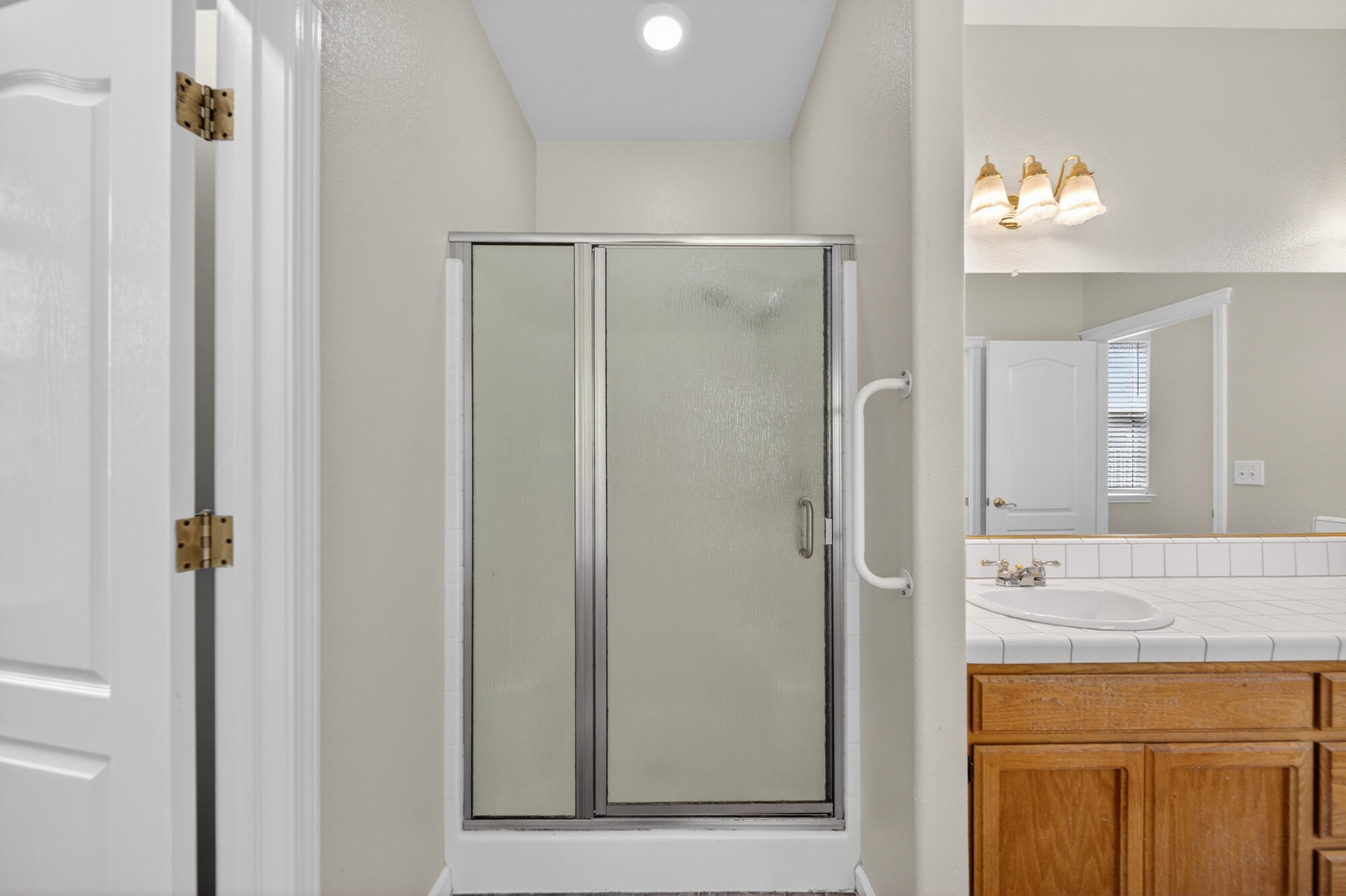 647 Olympic Street Redding, CA 96003 - Photo 19 of 39 647 Olympic St., Redding-14